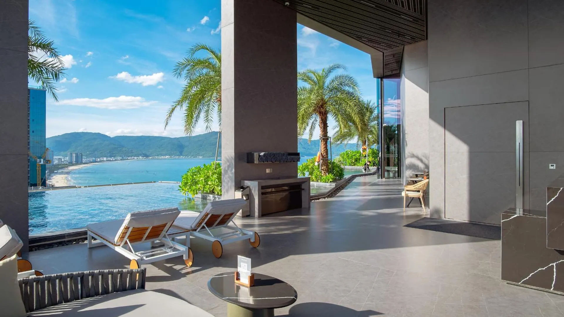 M Hotel Danang