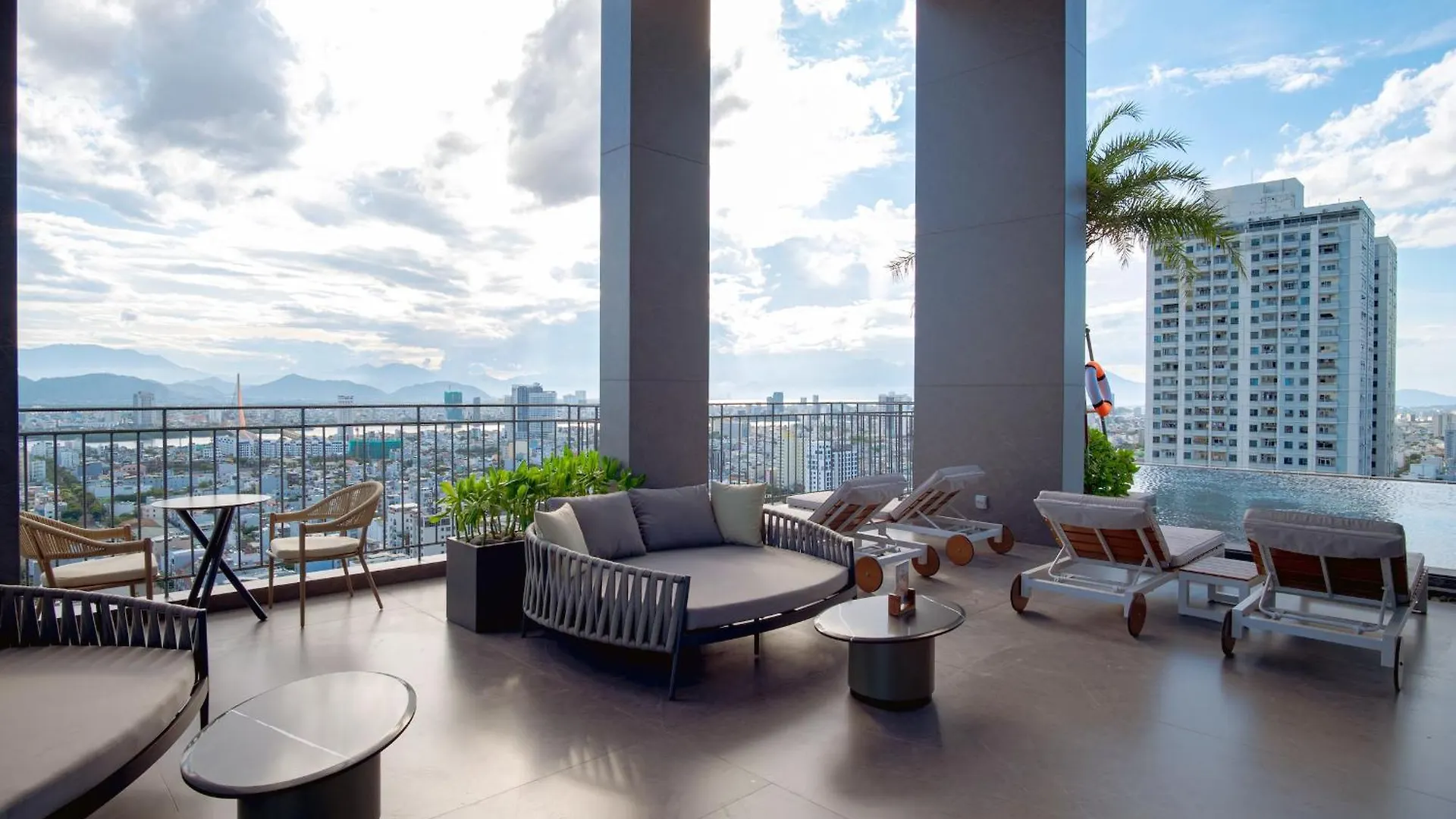 M Hotel Danang