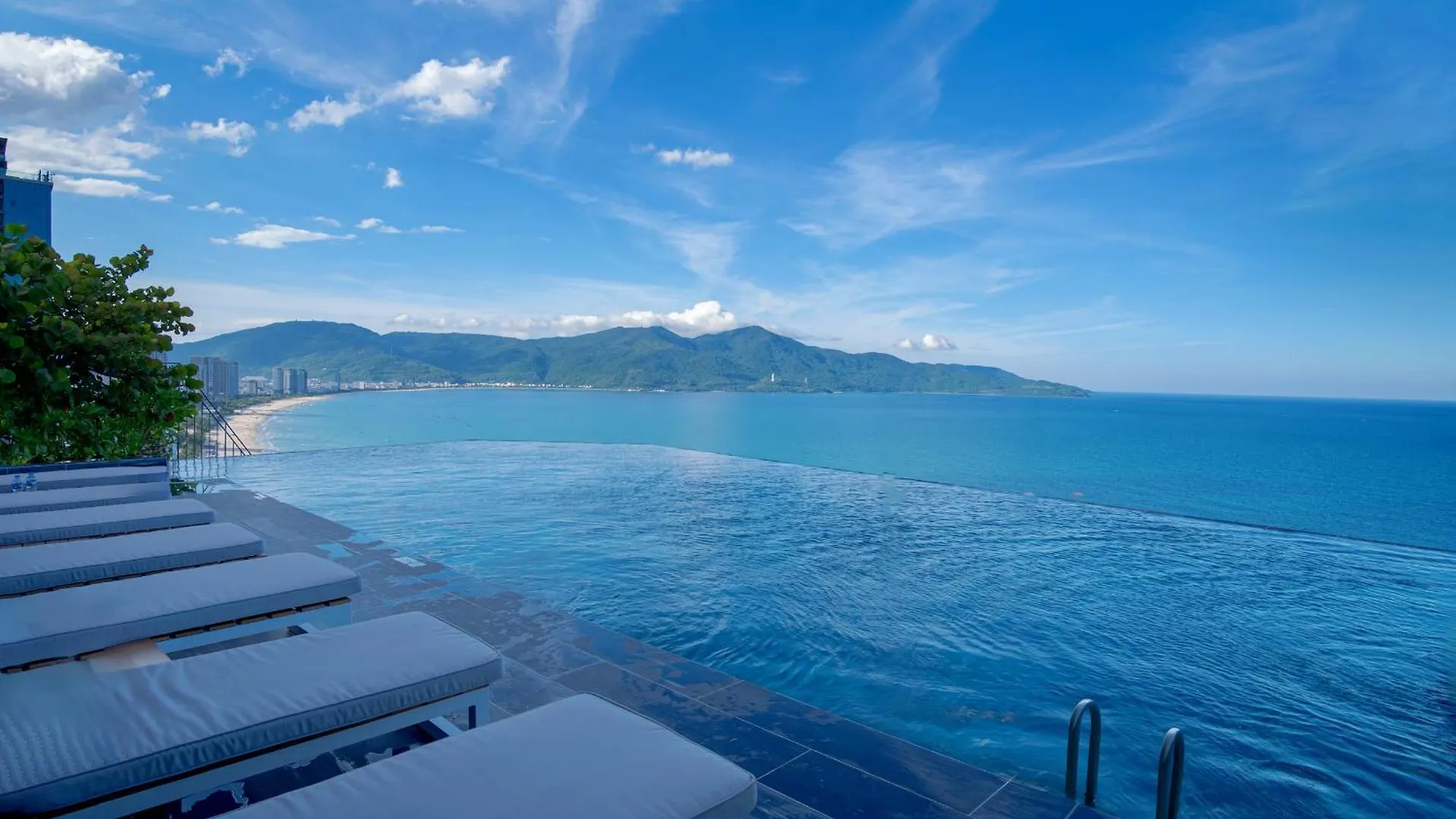 M Hotel Danang 5*, Da Nang