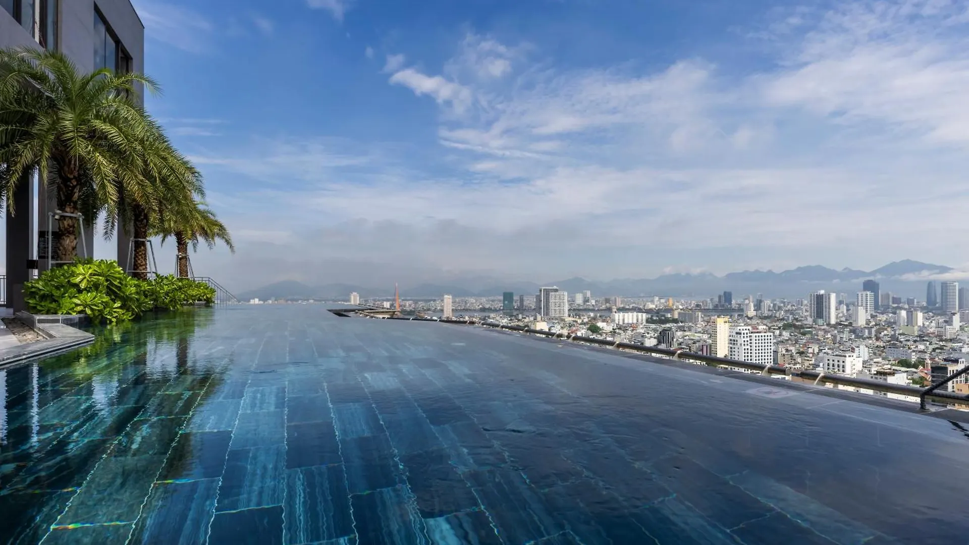 M Hotel Danang 5*, Da Nang Vietnam